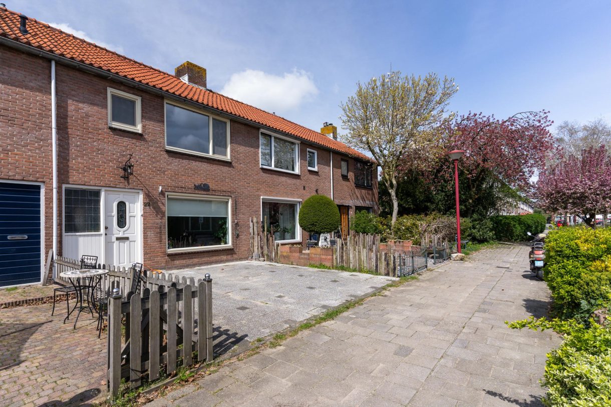 Te koop: Foto Woonhuis aan de Dokter B.J.Buurmanstraat 22 in Nieuwegein