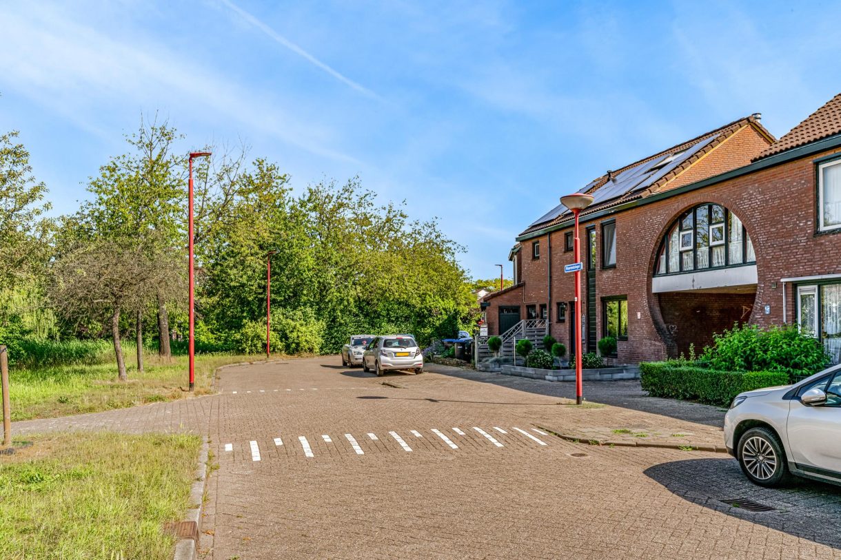 Te koop: Foto Woonhuis aan de Visarendsingel 23 in Nieuwegein