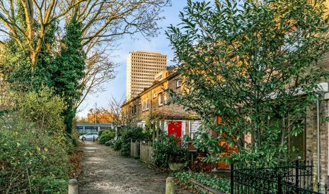 Te koop: Foto Woonhuis aan de Van Kleffenslaan 16 in Utrecht