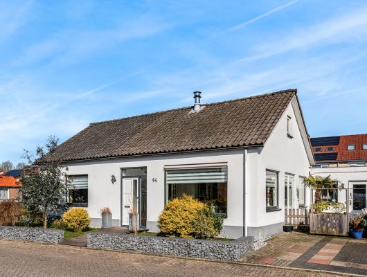 Hoofdfoto van IJsselstein Eiteren 94