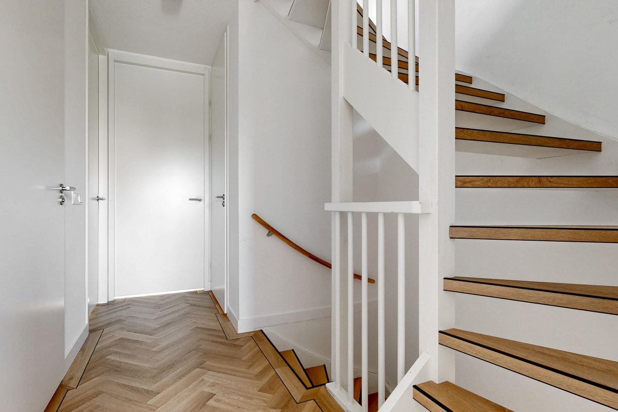 Te koop: Foto Woonhuis aan de Rozenhofstraat 6 in Hoef En Haag