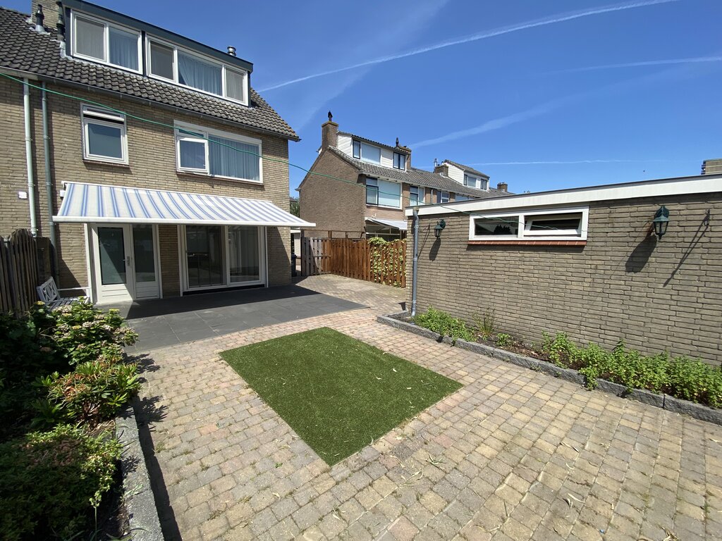 Te huur: Foto Woonhuis aan de van Halllaan 13 in Nieuwegein